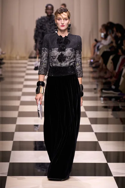 Look 57